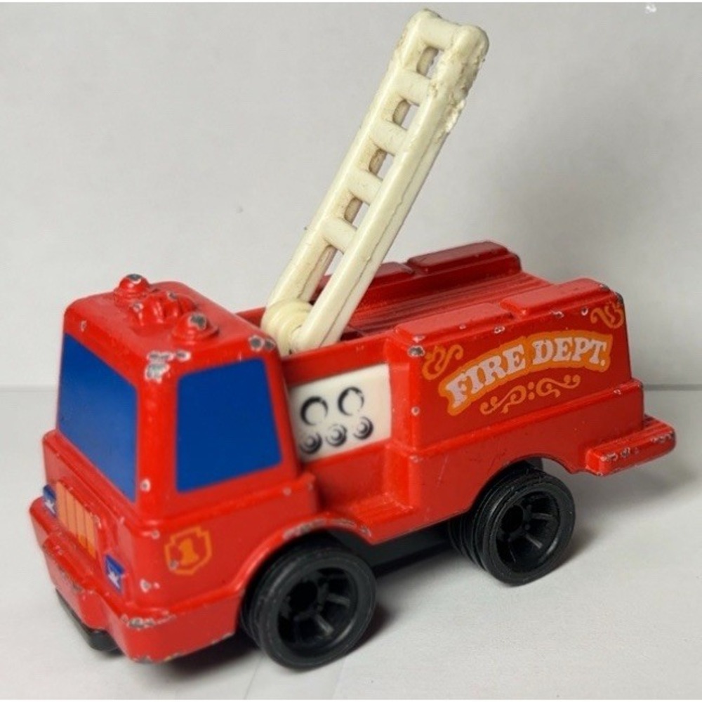 Vintage 1979 Mattel First Wheels Fire Truck Ladder Engine Hong Kong Diecast